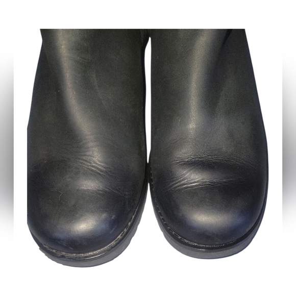 UGG Australia Broome II Black Tall Leather Shearling Winter Women's Boots 6.5 - Picture 3 of 12